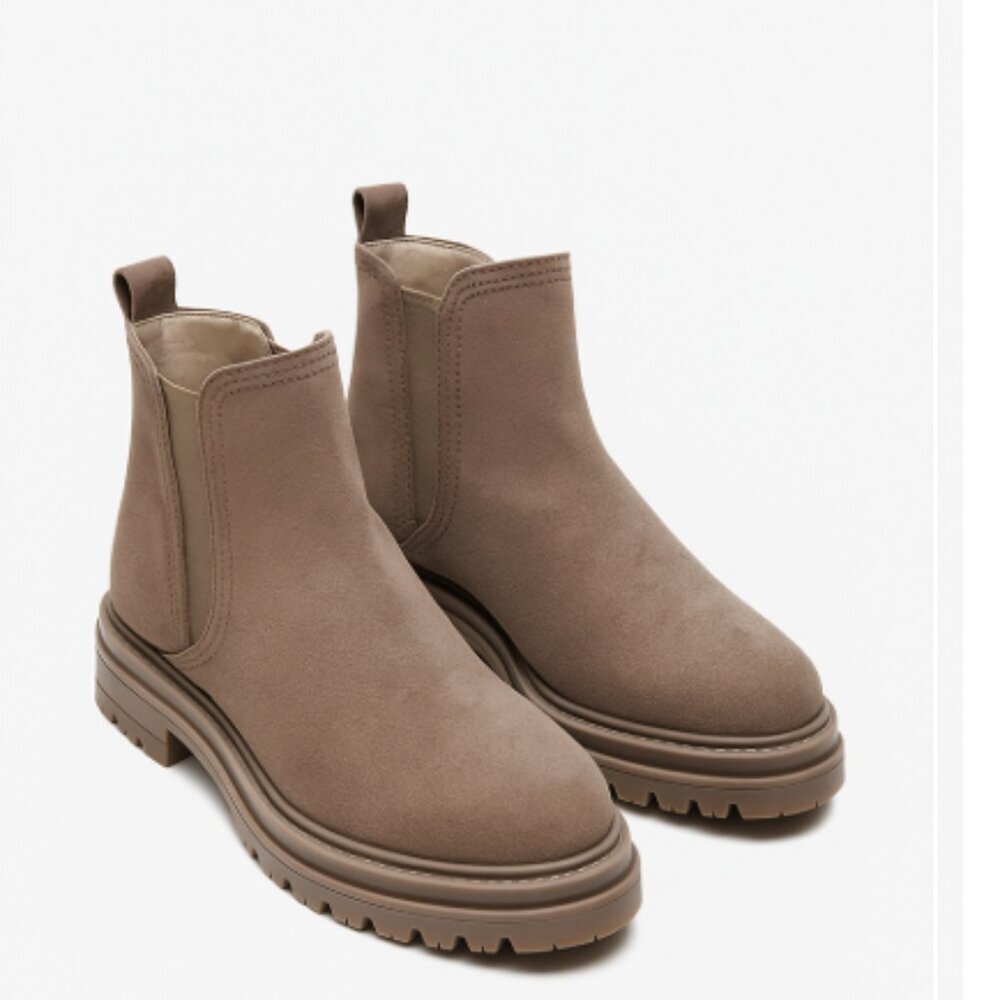 Steve Madden Taupe Chelsea Ankle Boots